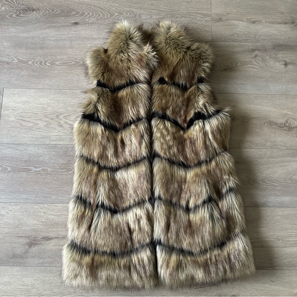 New Donna Solyers Fabulous Furs 100% Faux Vest Sz M